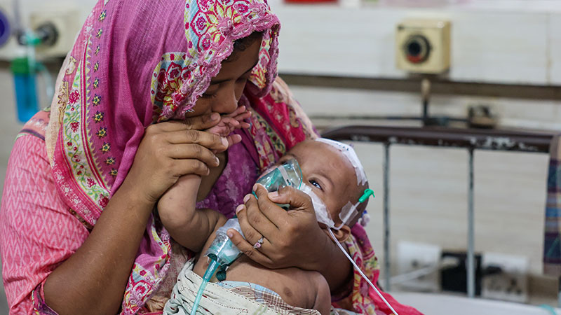 হামের উপসর্গ নিয়ে একদিনে ১৬ শিশুর মৃত্যু বাড়ছে উদ্বেগ