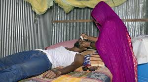 অর্থাভাবে বন্ধ চোখ হারাতে বসা সনজুর চিকিৎসা