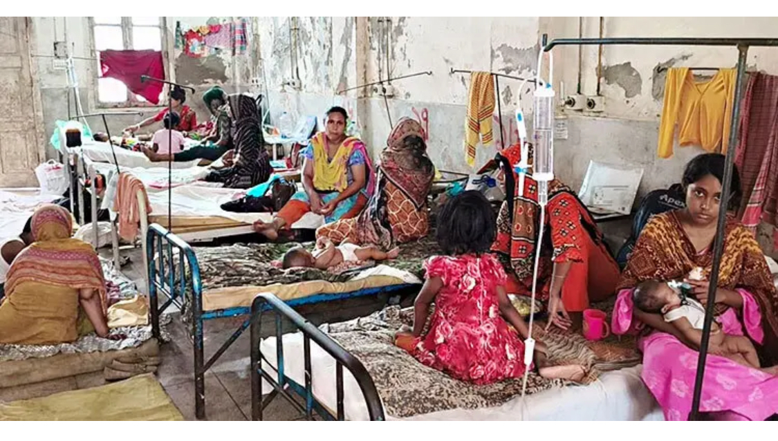 ১০০ শয্যার হাসপাতালে ভর্তি আড়াইশ রোগী, শিশু ওয়ার্ডে তীব্র চাপ