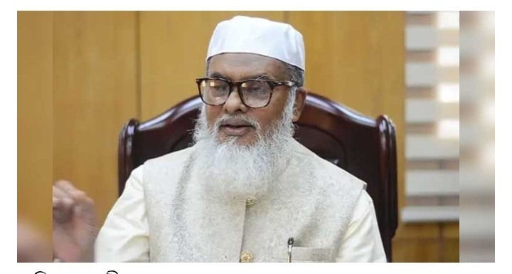 বিদেশে চিকিৎসা ব্যয় নিয়ে মুখ খুললেন সাবেক ধর্ম উপদেষ্টা